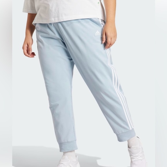 Women’s Adidas Essentials 3-Stripes Athletic Cuffed Pants 4X Plus Size - Picture 1 of 16